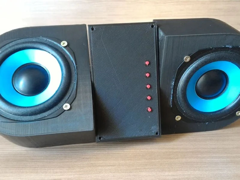 旋转蓝牙音箱