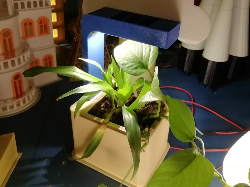 灯光版云朵花盆