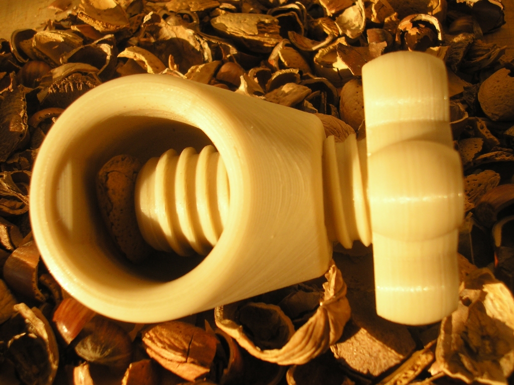 坚果花生黑桃破壳器03 坚果花生黑桃破壳器03