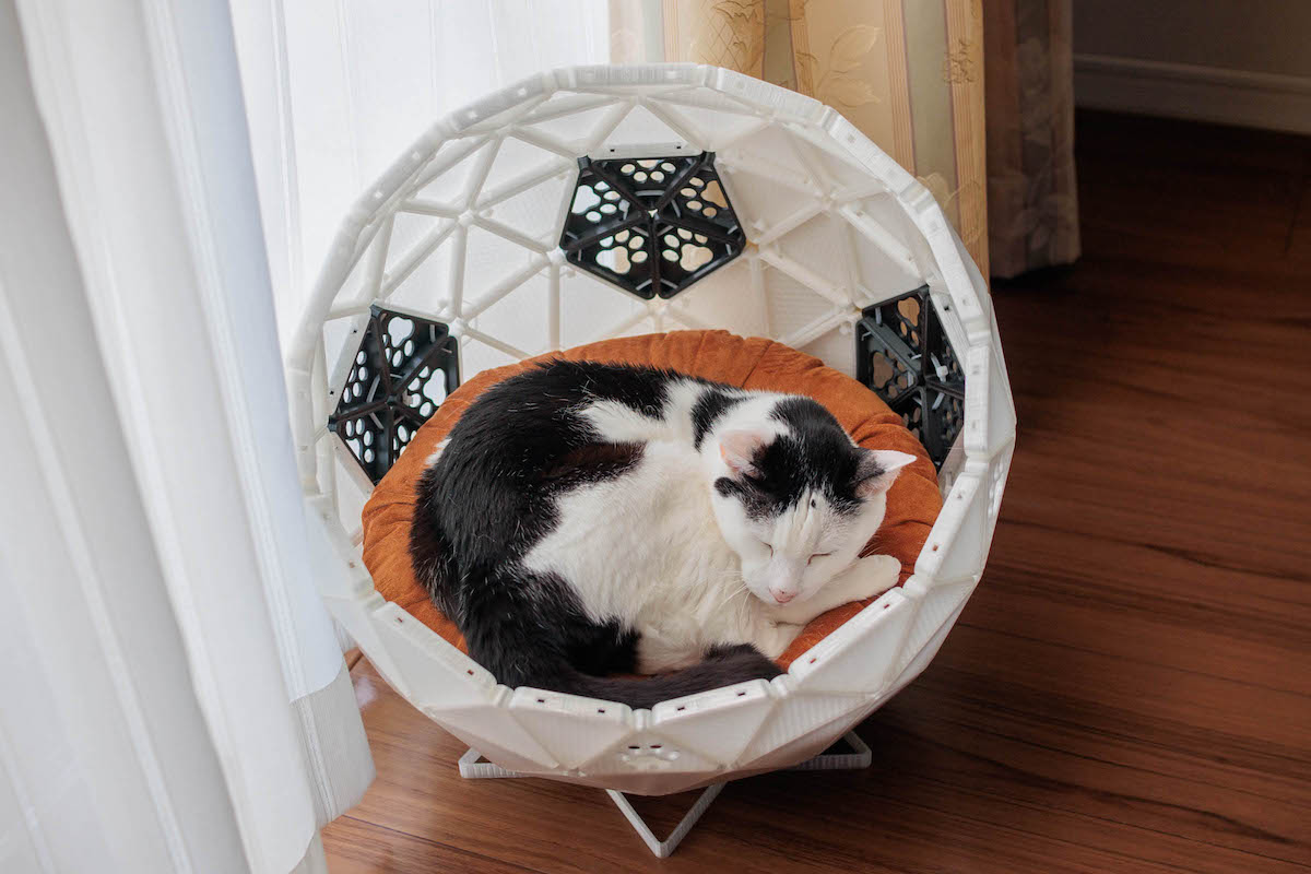 圆顶猫舍床零件拼装